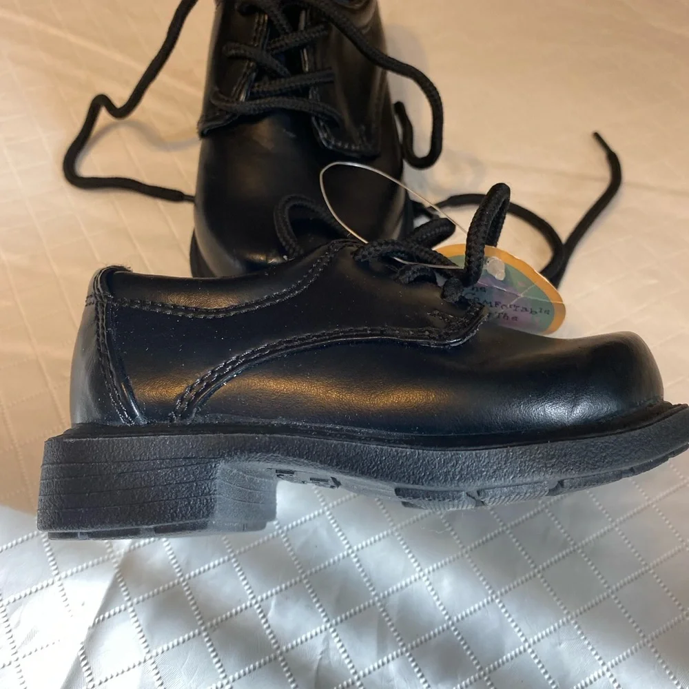 Hush Puppies Classic Black Kids Dress Shoes size infant 5.5